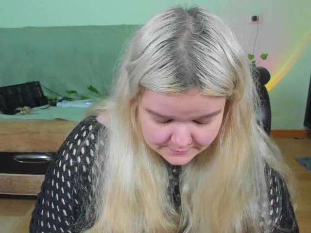 Offline -CandyM1lky- on BongaCams