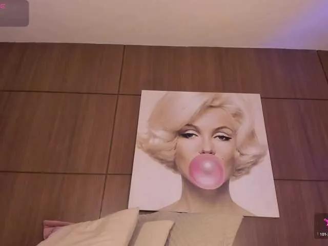 Freechat AgattaDuque on BongaCams