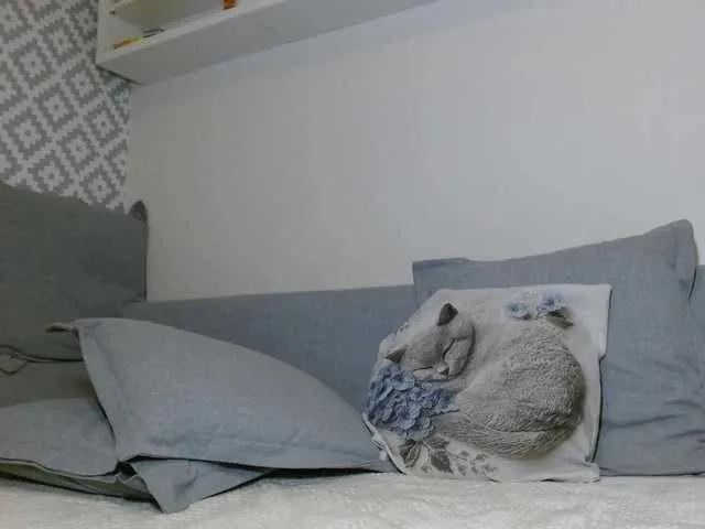 Offline albinochka44 on BongaCams