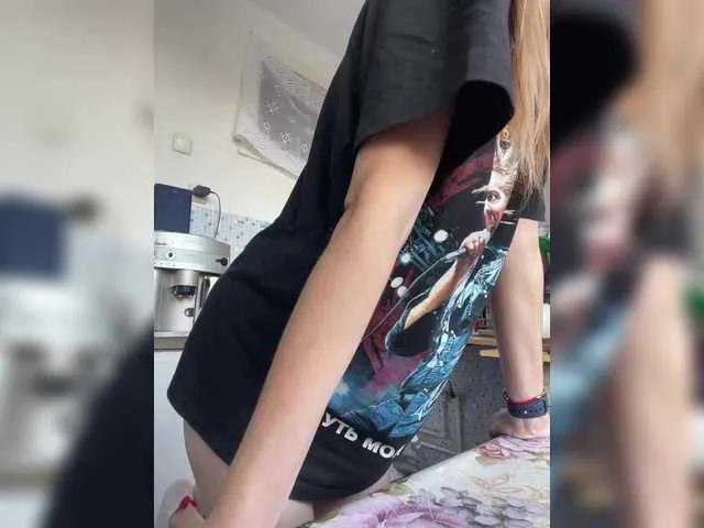 Offline Alenushka888 on BongaCams