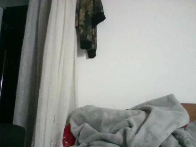 Offline Alexiane-Candy on BongaCams