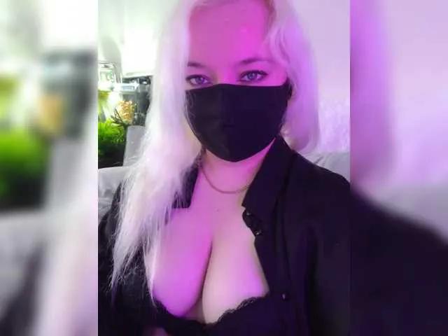 Offline Alicekitty on BongaCams