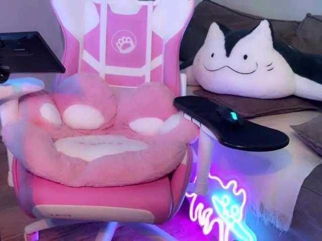 Freechat Alisa-Cheshirovna on BongaCams