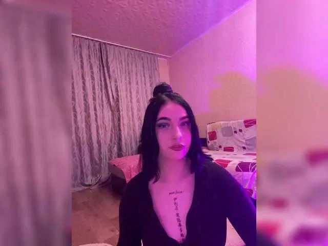 Offline Aliska22 on BongaCams