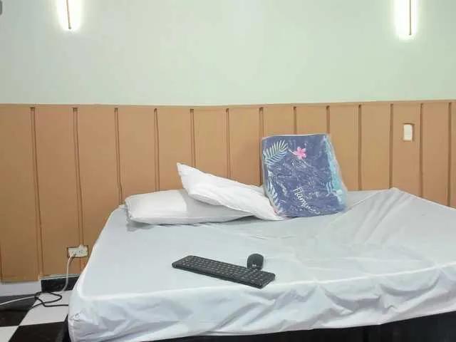 Offline ally-blonde on BongaCams