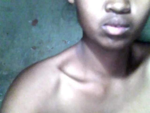 Offline Allycha1 on BongaCams