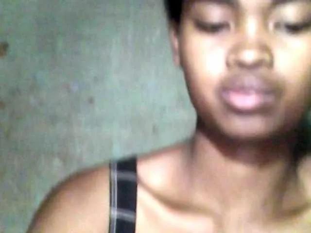 Offline Allycha1 on BongaCams