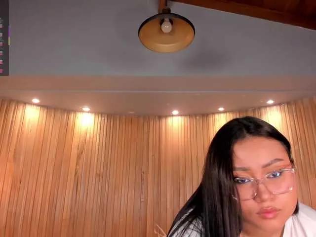 Offline AmberLewis on BongaCams