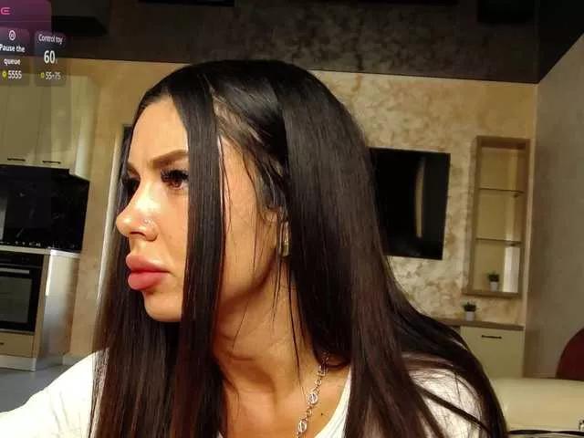 Offline AmiraRosse on BongaCams