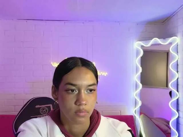 Offline Artemiss-tay on BongaCams