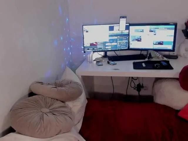 Freechat aryahunt on BongaCams