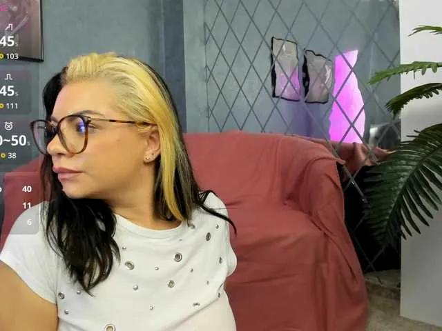 Freechat AshleyBrook on BongaCams