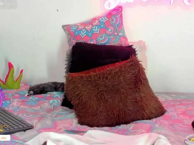 Offline BarbieHotLaura on BongaCams