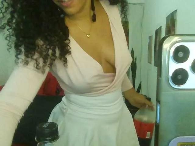 Bellacrespa on BongaCams 