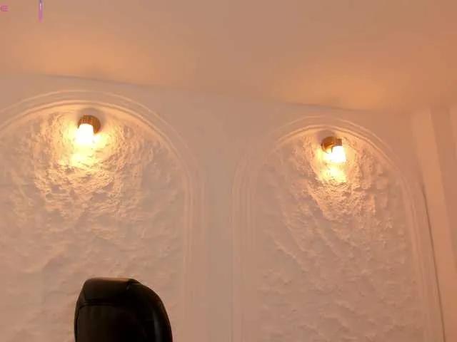 Offline BellaRose on BongaCams