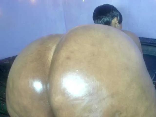 Offline Big-Ass-Wilma on BongaCams