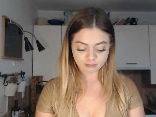 BuffyFire on BongaCams 