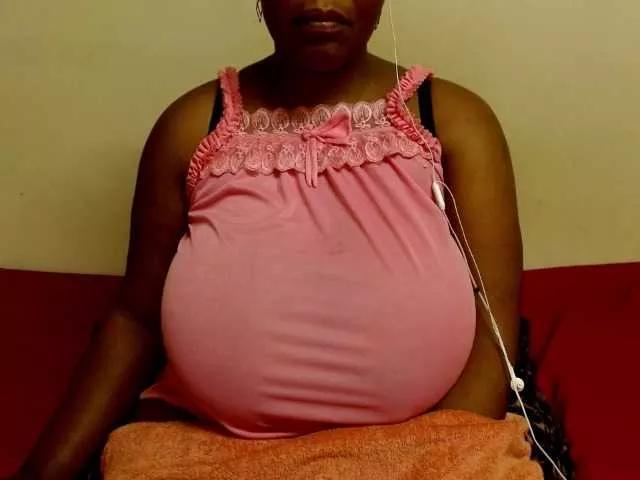 Offline BustyBabeXX on BongaCams