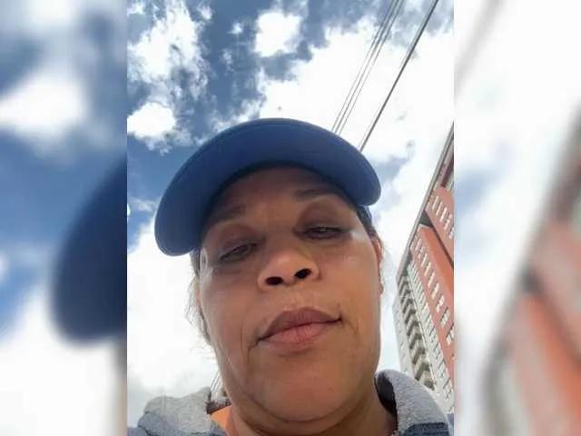 Offline Candela-lat on BongaCams