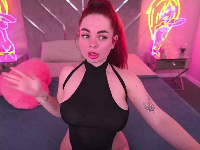 Offline CarolinaDi on BongaCams