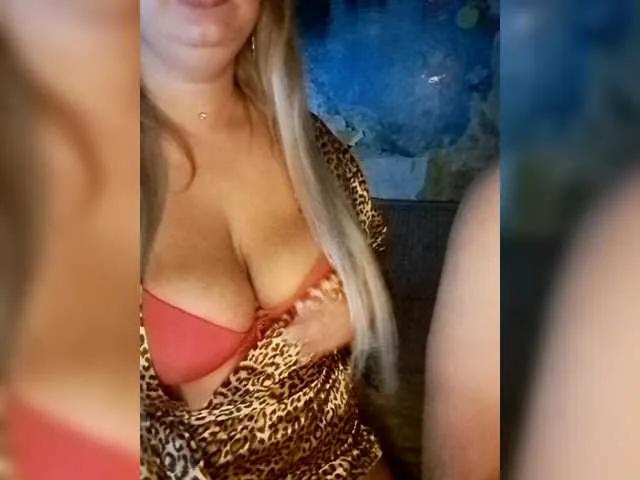 Offline Cat-Bars69 on BongaCams