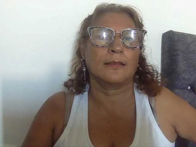 Freechat charrysexy on BongaCams