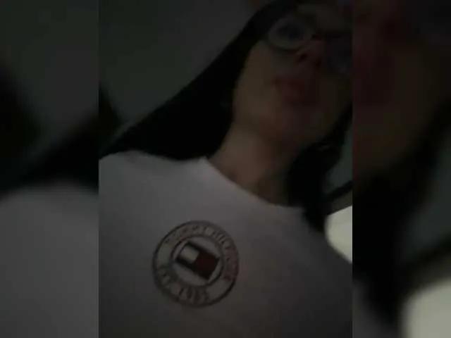 Freechat Chiaralovee on BongaCams