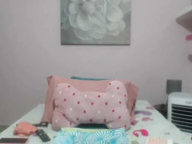 Offline CindyCraw on BongaCams