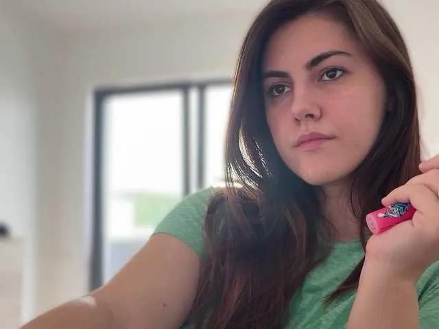 Freechat claireheart on BongaCams