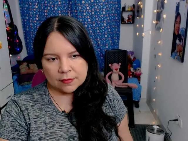 Offline clarie- on BongaCams