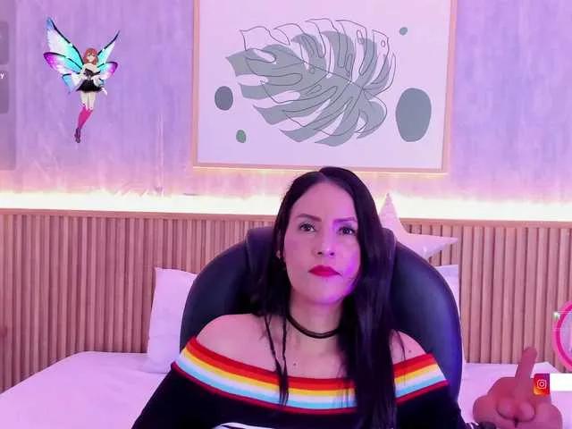 Offline Coco-balenciaga on BongaCams