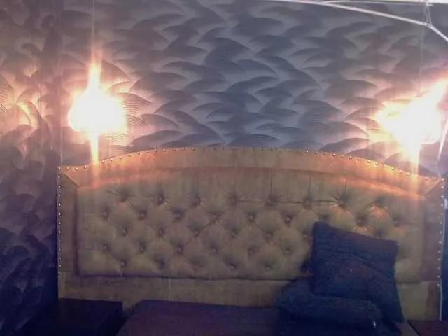 Offline CrystalBrooke3x on BongaCams