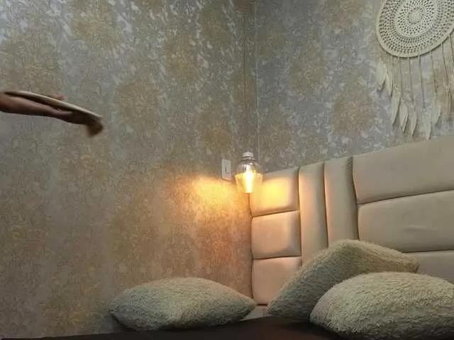 Offline CrystalBrooke3x on BongaCams