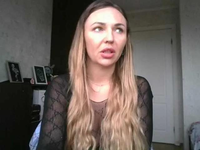 Offline CuteFngelina on BongaCams