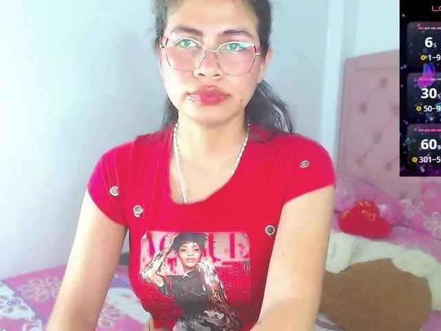 Offline Cyntiaross on BongaCams