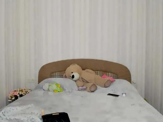 Offline Dariadeluxe on BongaCams