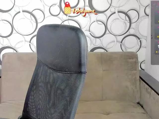 Freechat dashulyaaa on BongaCams