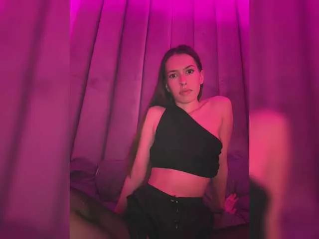 Offline Devochka-pripevochka on BongaCams