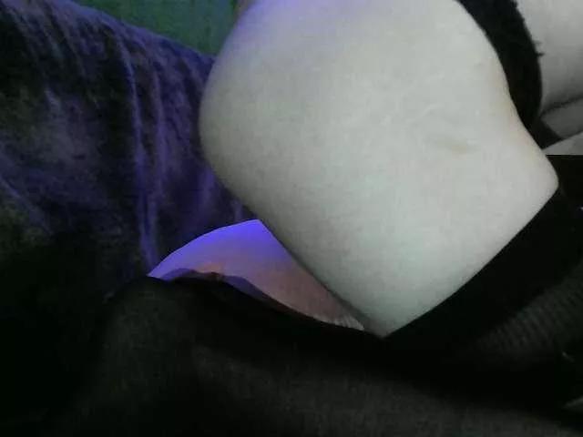 Freechat Devochka1010 on BongaCams