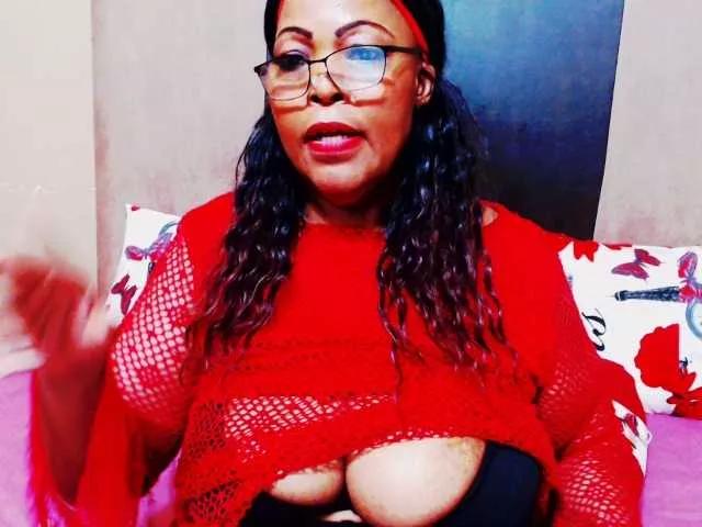 Freechat Ebonycandy10 on BongaCams