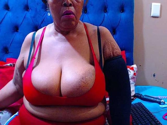 Freechat Ebonycandy10 on BongaCams