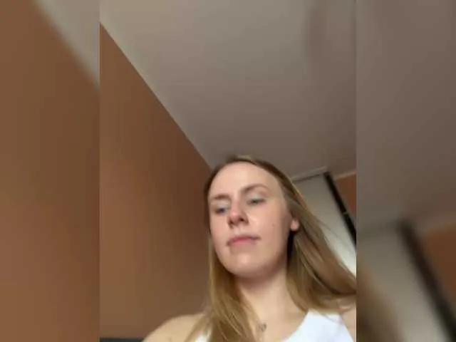 Offline elegantbabe on BongaCams