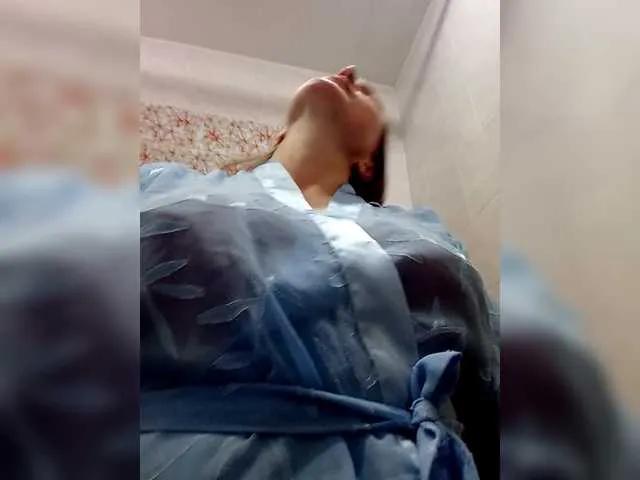 Offline Elena565-1 on BongaCams