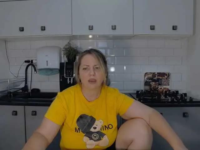 Offline EllaSwan on BongaCams