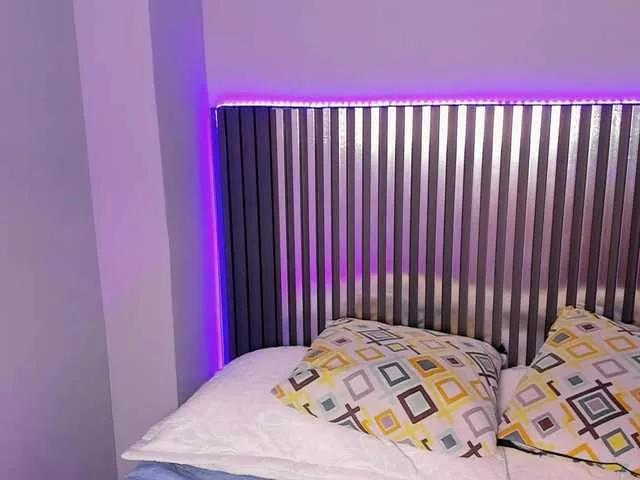 Offline EmilyBeltonn on BongaCams