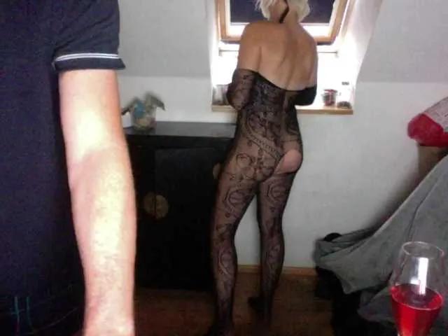 Offline erikaboom66 on BongaCams