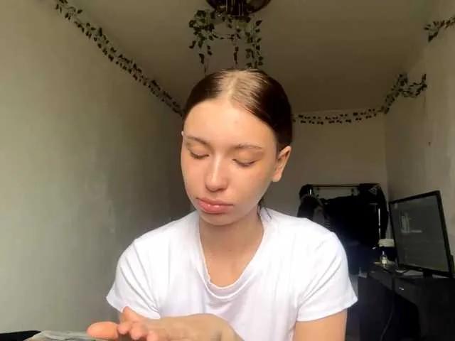 Offline EvonneHeally on BongaCams