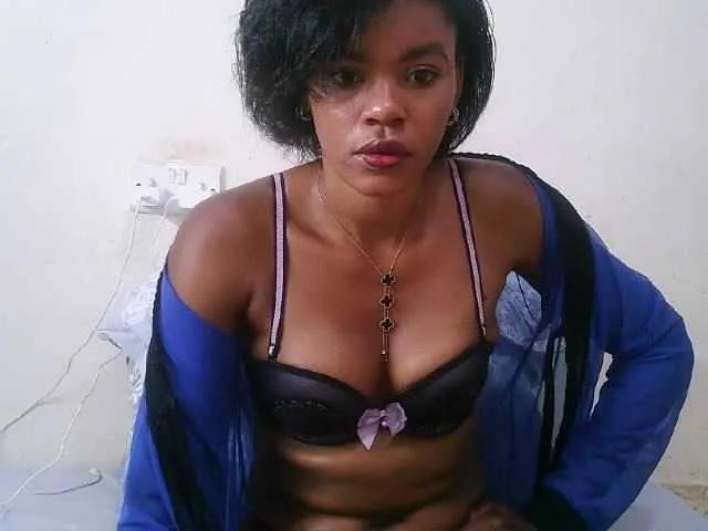 Freechat Ginah3x on BongaCams