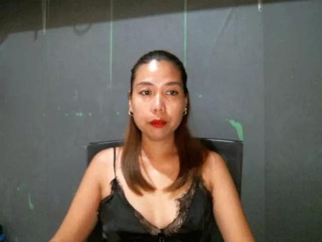 Offline GoddessArax on BongaCams