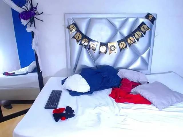 Freechat goldenn-ass on BongaCams